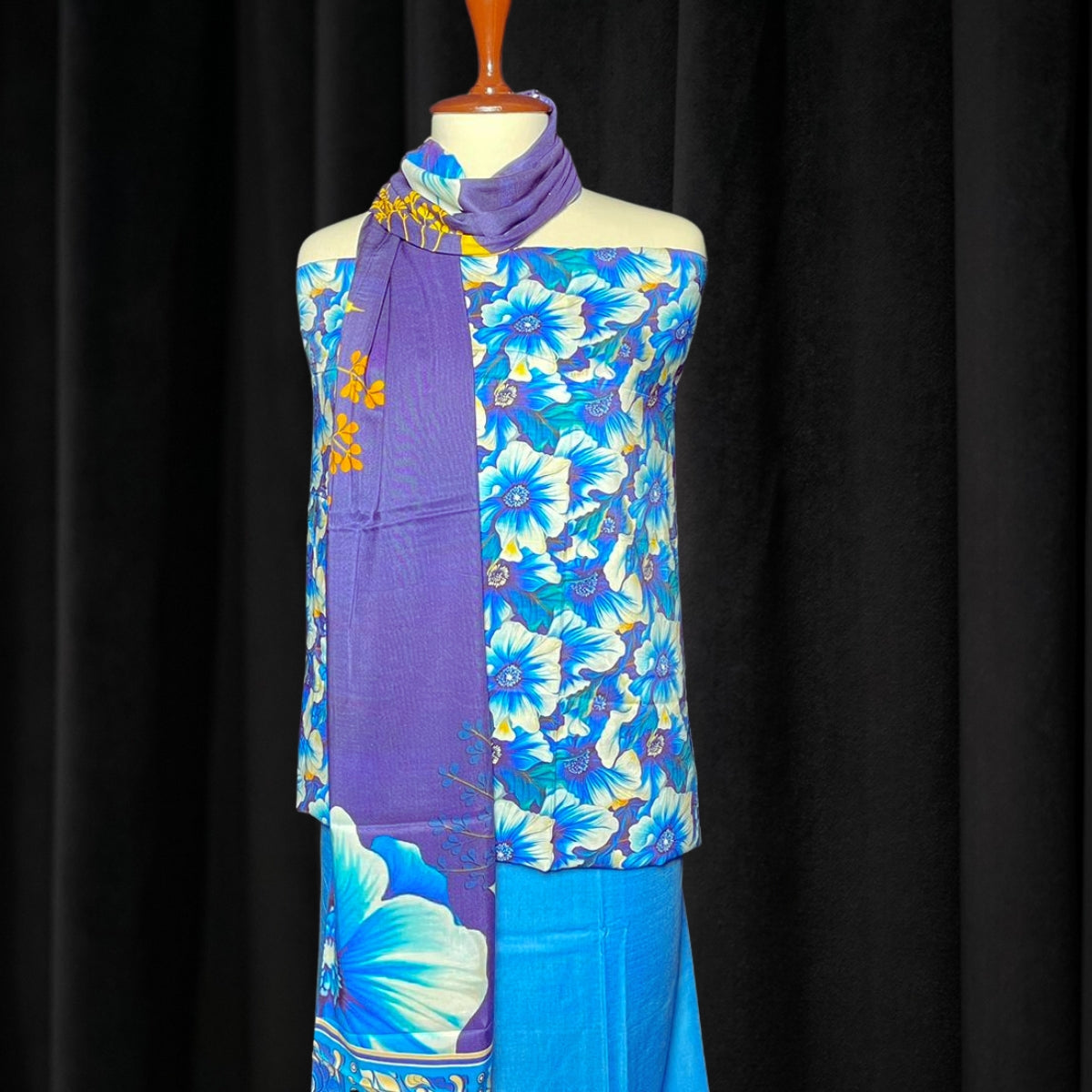 Unstitched Printed Linen 3 Piece Suit D1