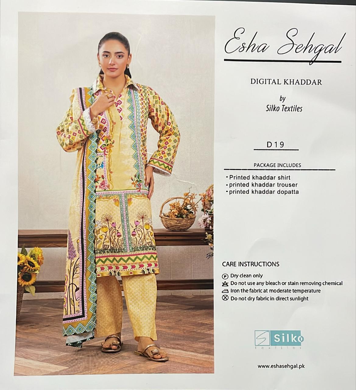 Digital Printed Khaddar 3 Piece Suit D4
