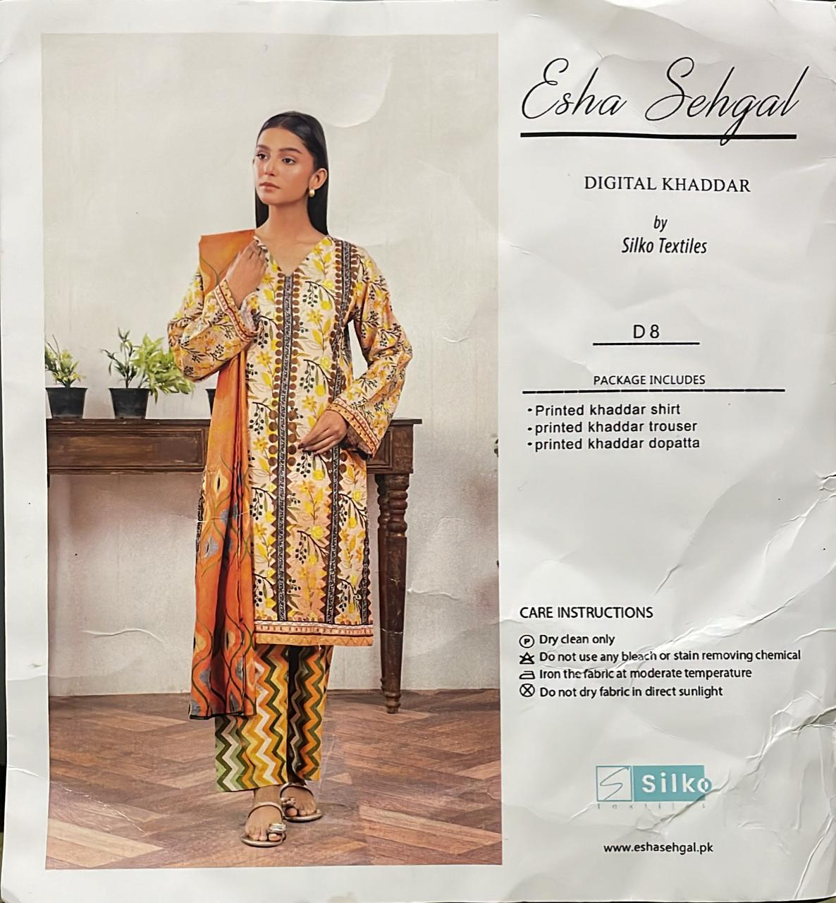 Digital Printed Khaddar 3 Piece Suit D6