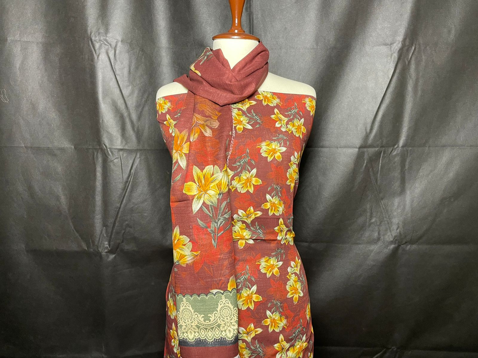 Digital Printed Khaddar 3 Piece Suit D11