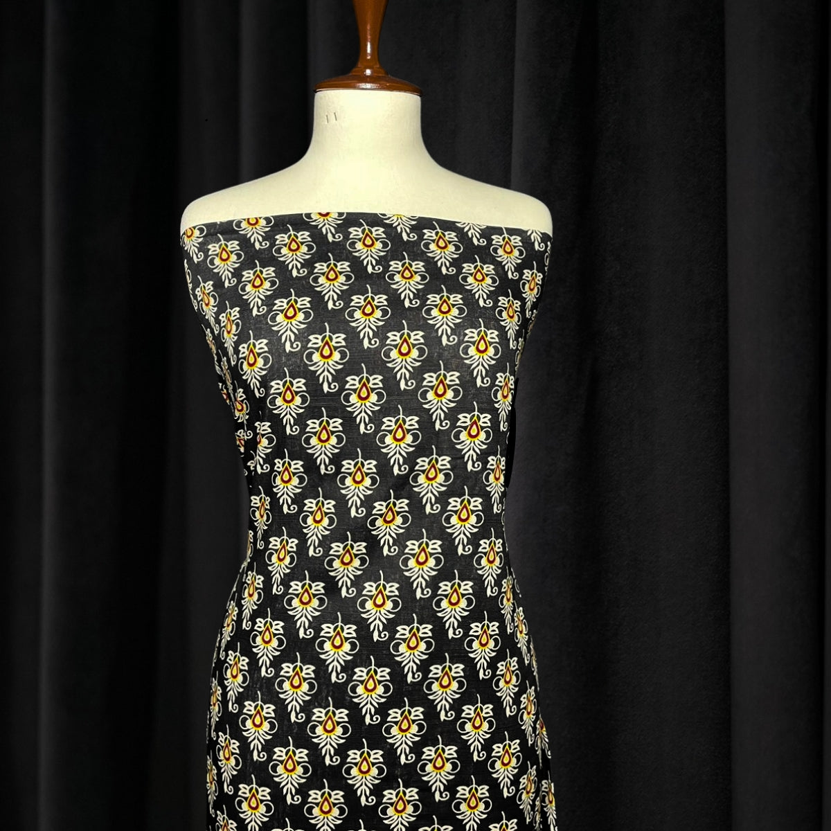 Digital Printed Khaddar 2 Piece Suit D11