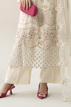 Noora – Ivory Charm Formal Set