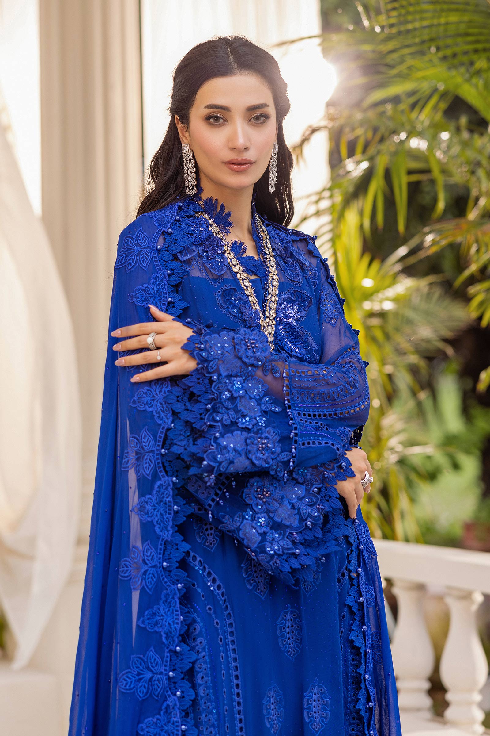 Maria.B – D3 (Royal Azure)