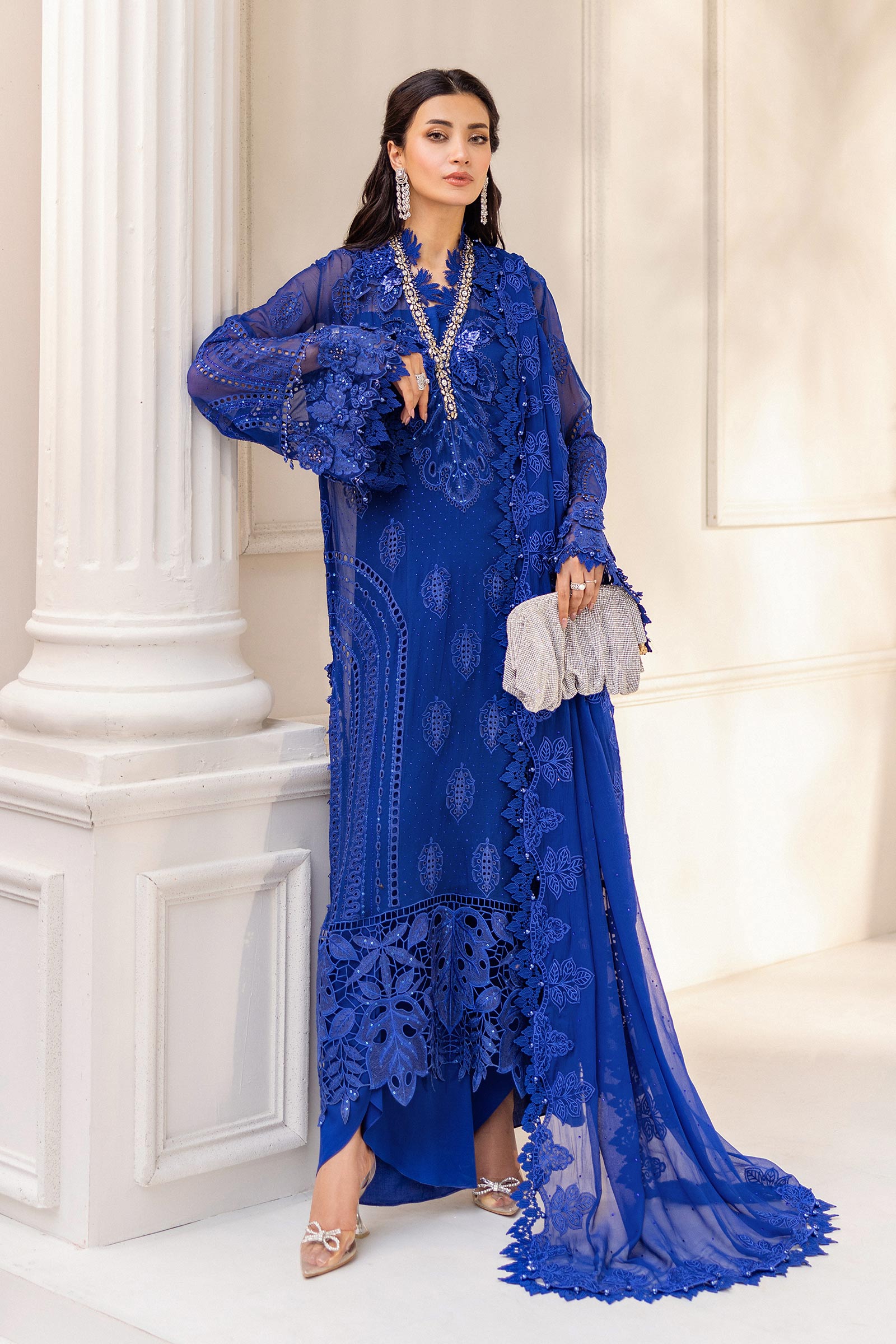 Maria.B – D3 (Royal Azure)