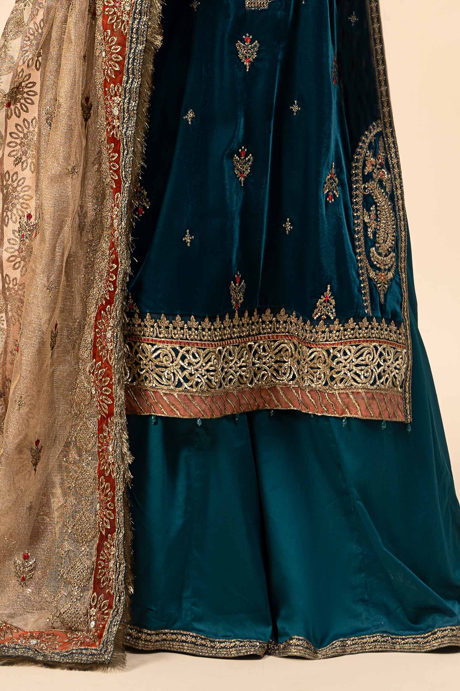 Maria.B – SF-29 (Teal Grace)