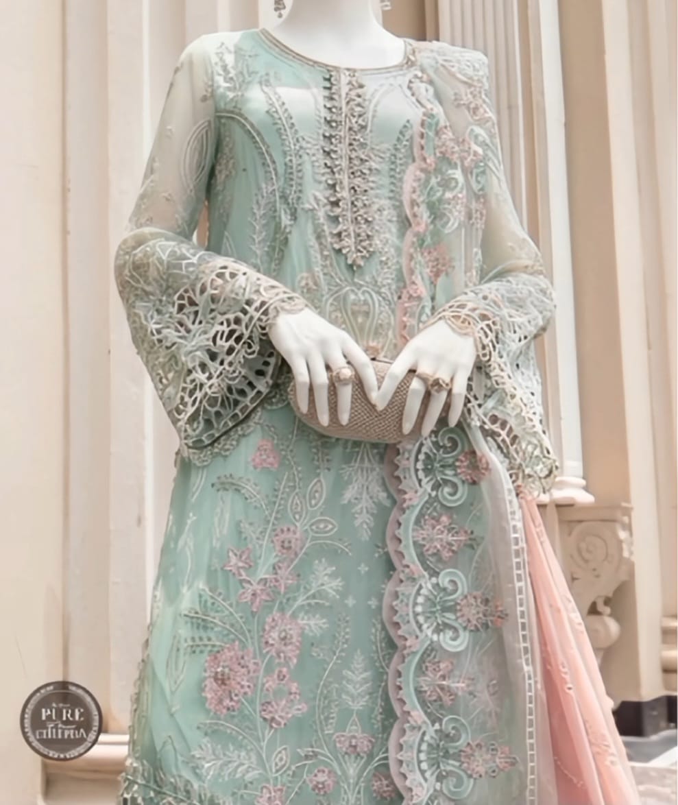 Maria.B – D4 (Champagne Gold Chiffon)