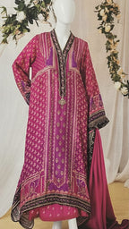 Digital Printed Khaddar 3 Piece Suit D5